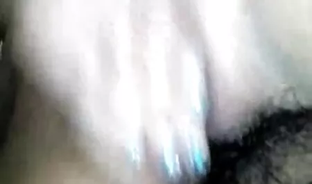 সুন্দরী বালিকা, চাচাতো বোনকে চুদা নকল বাঁড়ার