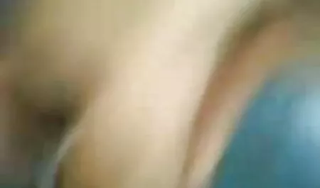 সেন্ট পিটার্সবার্গে ছাত্র আছে, sex বোনের সাথে চুদাচুদি in the garden of the Peterhof প্রাসাদ