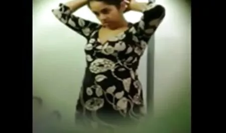 বড় সুন্দরী মহিলা বাংলা চুদা চুদি গল্প