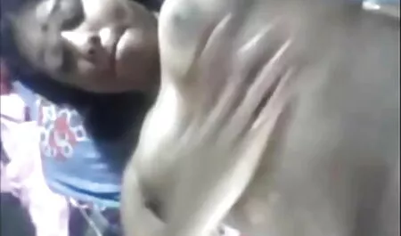 সে তাকে তার মা চূর্ণীভবন চুদা চুদির গলপো ঘড়ি