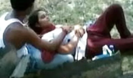 অপেশাদার, মামাত বোনকে চুদা স্বামী ও স্ত্রী,