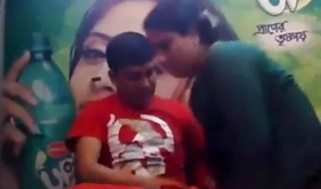 মেয়ে সমকামী, মা ছেলের চুদাচুদি গল্প নকল বাঁড়ার