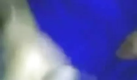 মহিলার দ্বারা, নকল যৌনদণ্ড চাচাতো বোনকে চুদা