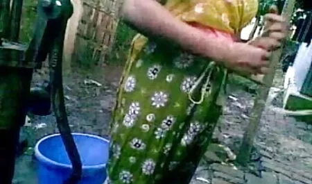 বড়ো মাই, সুন্দরি সেক্সি ফুফুর সাথে চুদাচুদি মহিলার