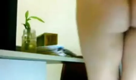 বড় সুন্দরী চাচির সাথে চুদাচুদি মহিলা