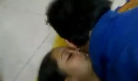 খেলাধুলা, চুদা চুদির কাহিনী মেয়ে হিজড়া, ডগী-স্টাইল, বড়ো বাঁড়া