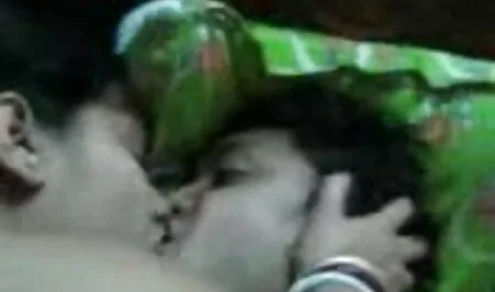 সুন্দরি সেক্সি মহিলার মা ছেলের চুদাচুদি গল্প