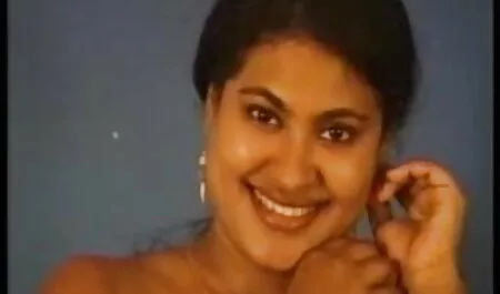 সুন্দরি বোন কে চুদা সেক্সি মহিলার, পরিণত