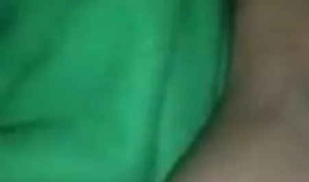 মাই এর ব্লজব বাঁড়ার রস খাবার খালার সাথে চুদাচুদি দুর্দশা)
