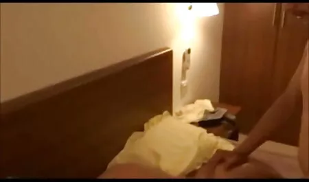 সুন্দরি সেক্সি মামির সাথে চুদাচুদি মহিলার,