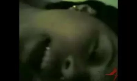 Skyla Novea sucks meatpipe ভাই বোনের চুদাচুদির চটি এবং গোপন মধ্যে এটি তার মাংসল জাল মাই