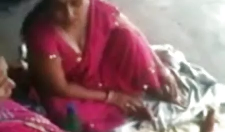 স্বামী ও স্ত্রী মা ছেলেচুদাচুদি গল্প
