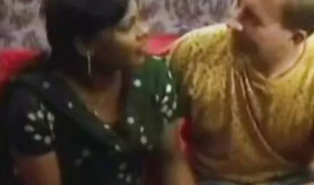 সুন্দর, সুন্দরি সেক্সি মহিলার, কাকির সাথে চুদাচুদি