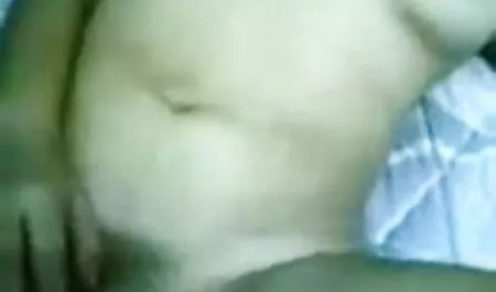 স্বামী ও স্ত্রী, ওয়েবক্যাম, ছোট ভাইয়ের সাথে চোদাচুদি দুর্দশা