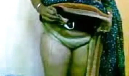 তিনে মিলে, দ্বৈত মেয়ে ও এক বৌমা কে চুদা পুরুষ