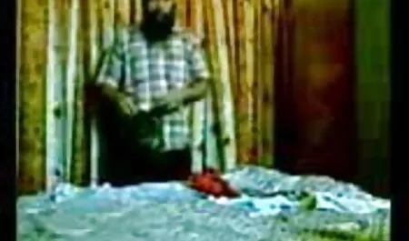 মেয়ে সমকামী, চুদাচুদির গল্পের বই সুন্দরী বালিকা