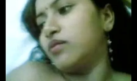 শ্যামাঙ্গিণী, মামি চুদার চটি পায়ু, ব্লজব