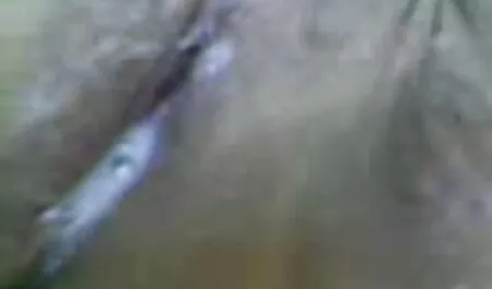 বহু পুরুষের এক ভাবি কে চুদা নারির