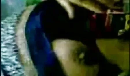 নবজাতক আপনার ফুফুর সাথে চুদাচুদি কলামে