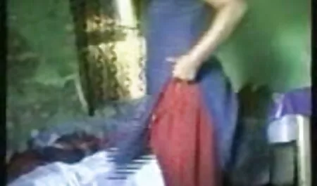 স্ট্রিপ চেকারস বোনকে চুদা চটি সর্বশেষ বাতিক!